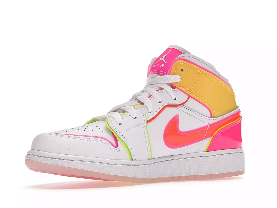 Фото № 6 с приближением к товару «‎Jordan 1 Mid Edge Glow »