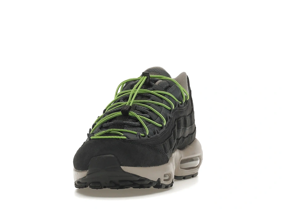 Фото № 3 с приближением к товару «‎Nike Air Max 95 Speed Lacing Off Noir Volt»