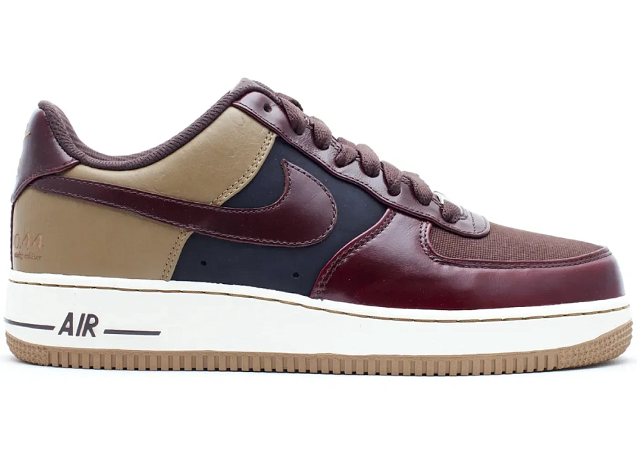 Фото № 1 с приближением к товару «‎Nike Air Force 1 Low DJ Clark Kent East vs. West»