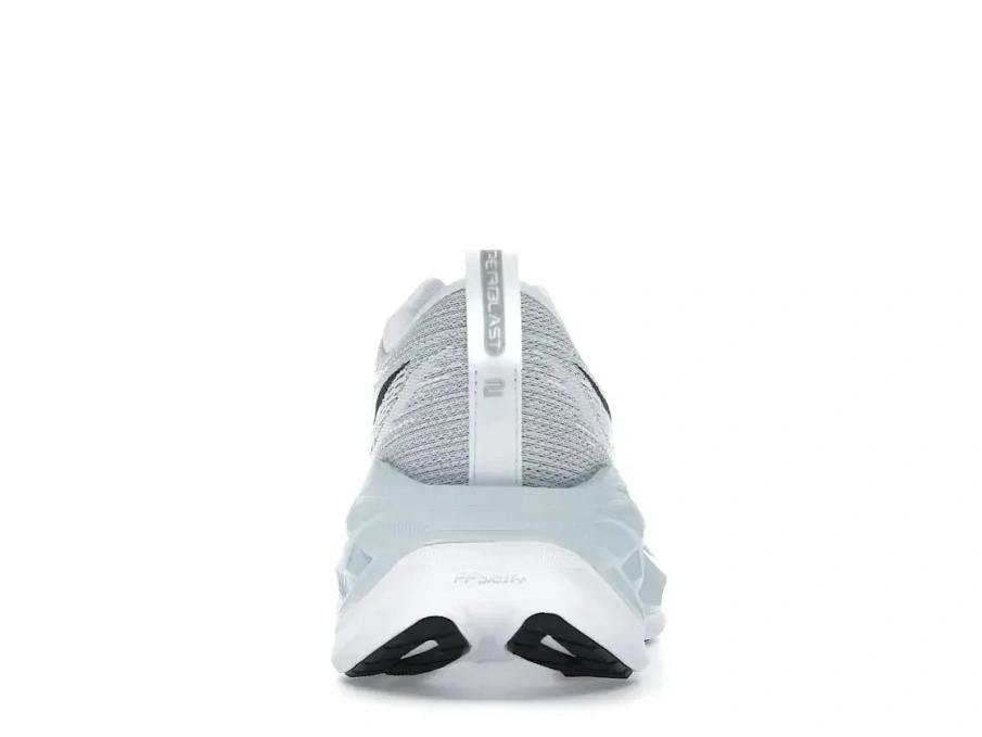 Фото № 4 с приближением к товару «‎ASICS Superblast 2»