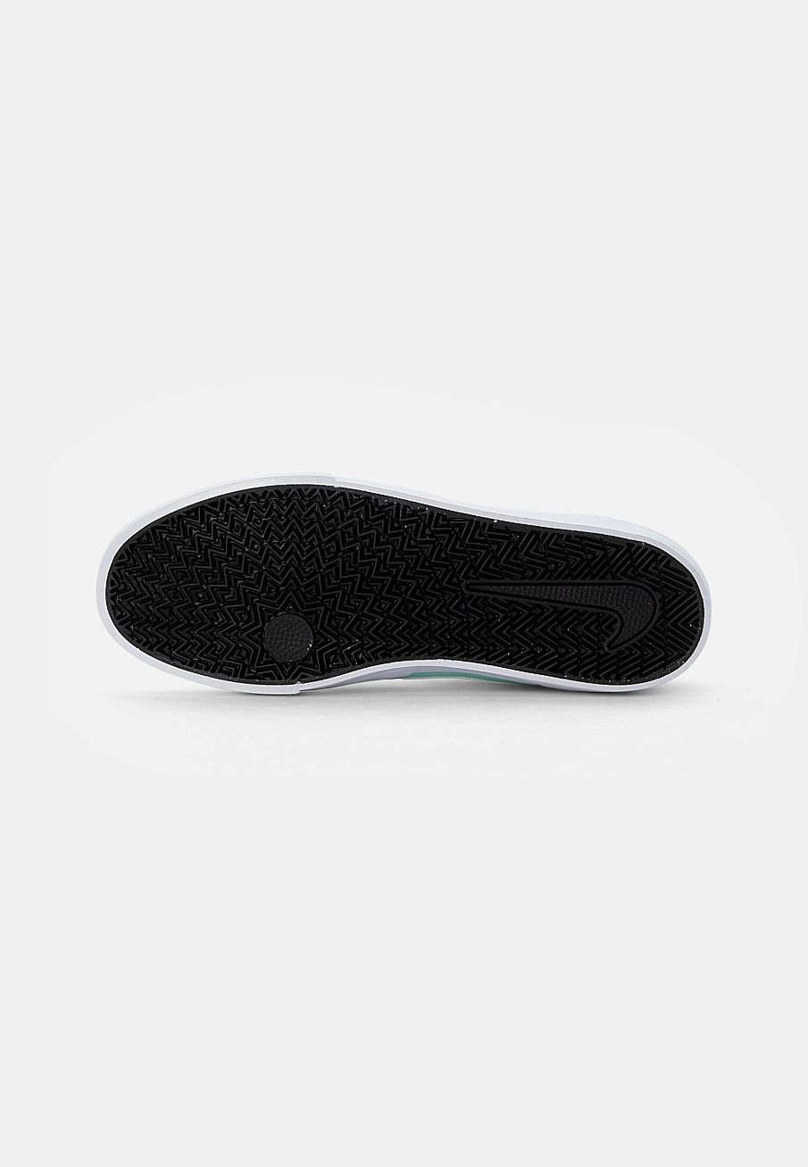 Фото № 5 с приближением к товару «‎Nike Chron »