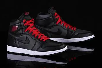 Nike Air Jordan 1 Retro High OG Vintage Basketball shoes Black Satin - 2