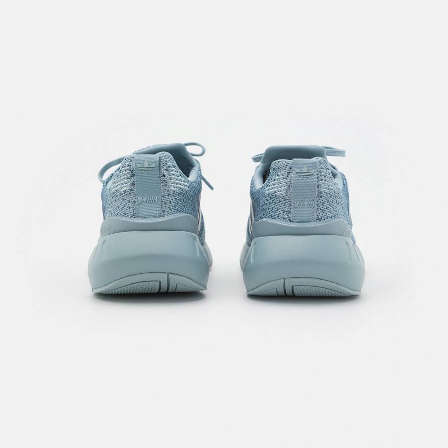 Фото № 4 с приближением к товару «‎Adidas Swift 22 »