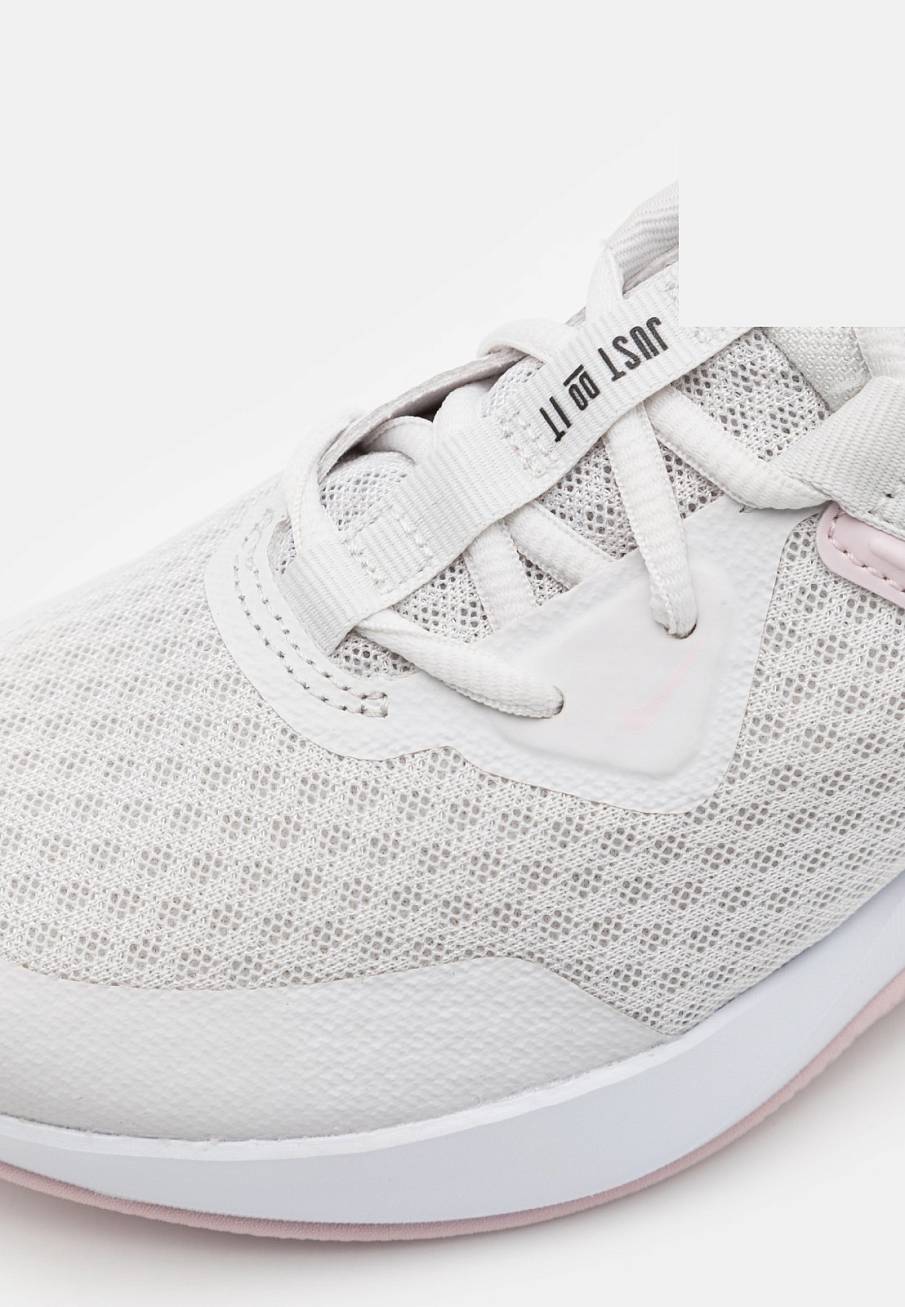 Фото № 5 с приближением к товару «‎Nike Mc Trainer»