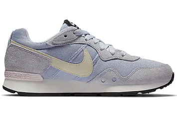 Nike Wmns Venture Runner 'Ghost' - 3