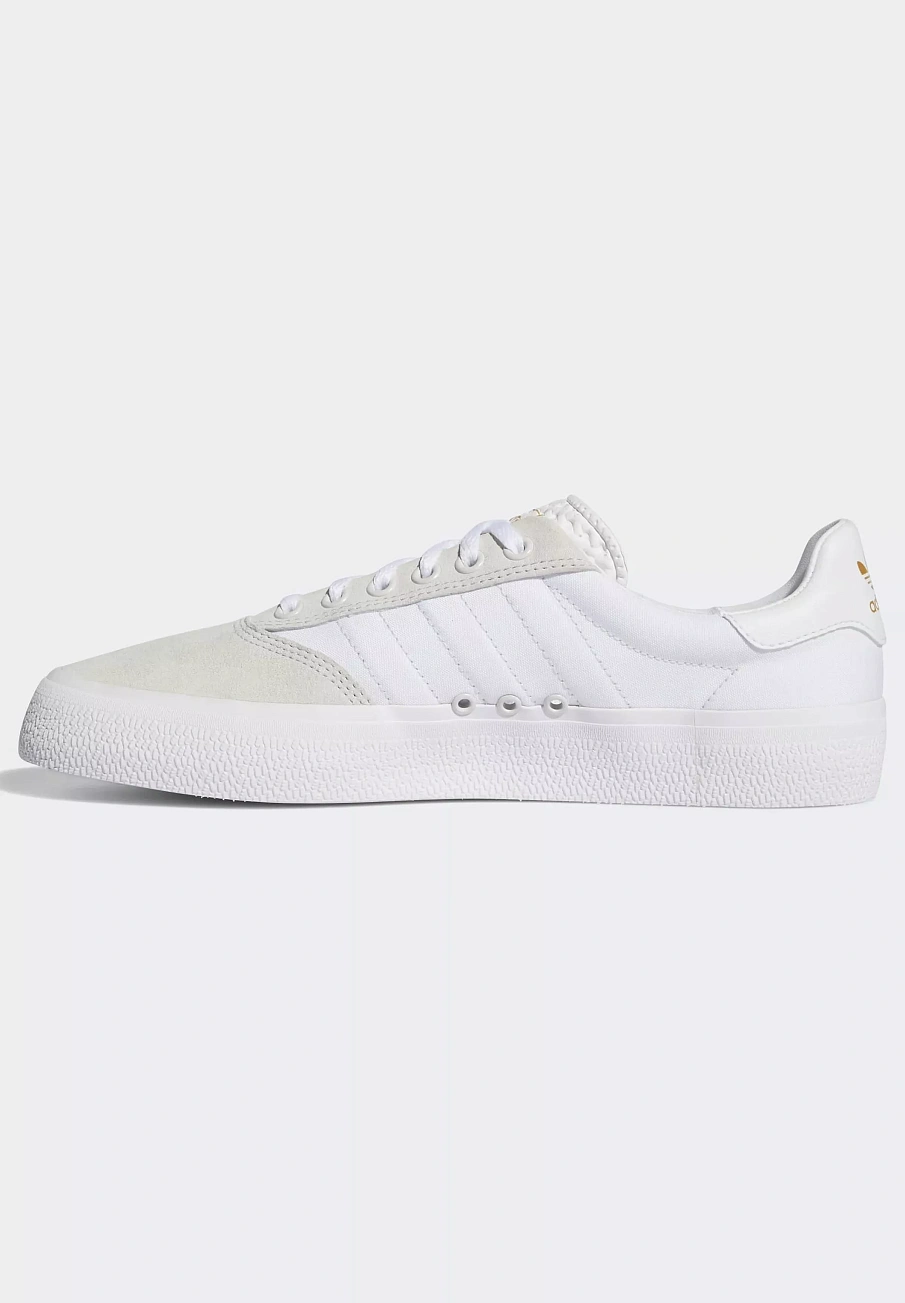 Фото № 3 с приближением к товару «‎3MC SHOES»