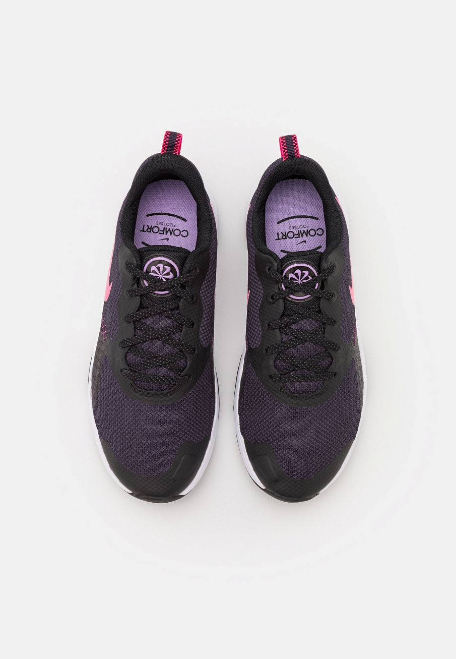 Фото № 3 с приближением к товару «‎Nike City»