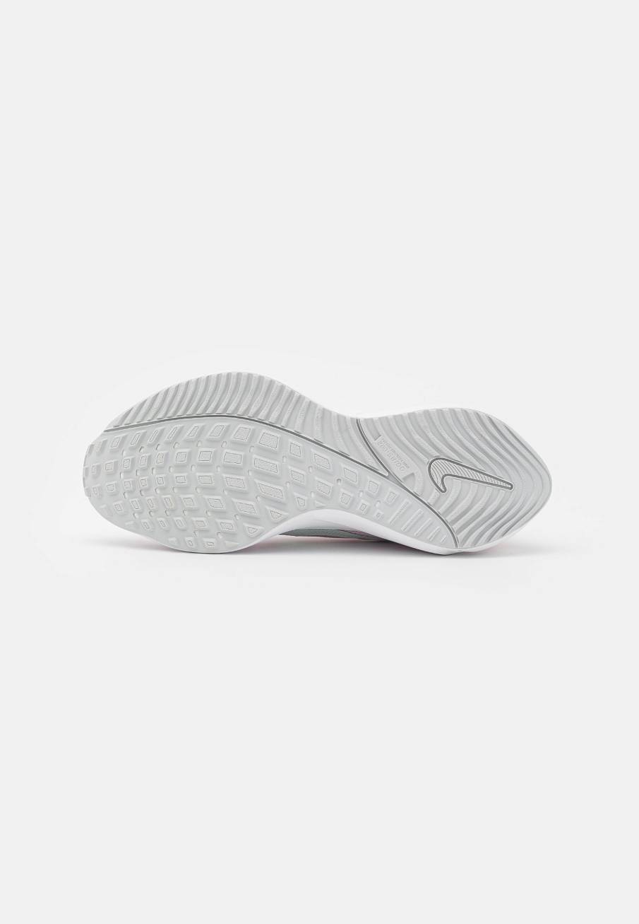 Фото № 5 с приближением к товару «‎Nike Air Zoom Vomero»