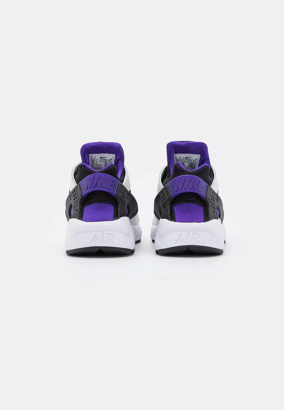 Фото № 4 с приближением к товару «‎AIR HUARACHE»