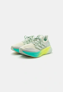 Фото № 2 с приближением к товару «‎ULTRABOOST 5»