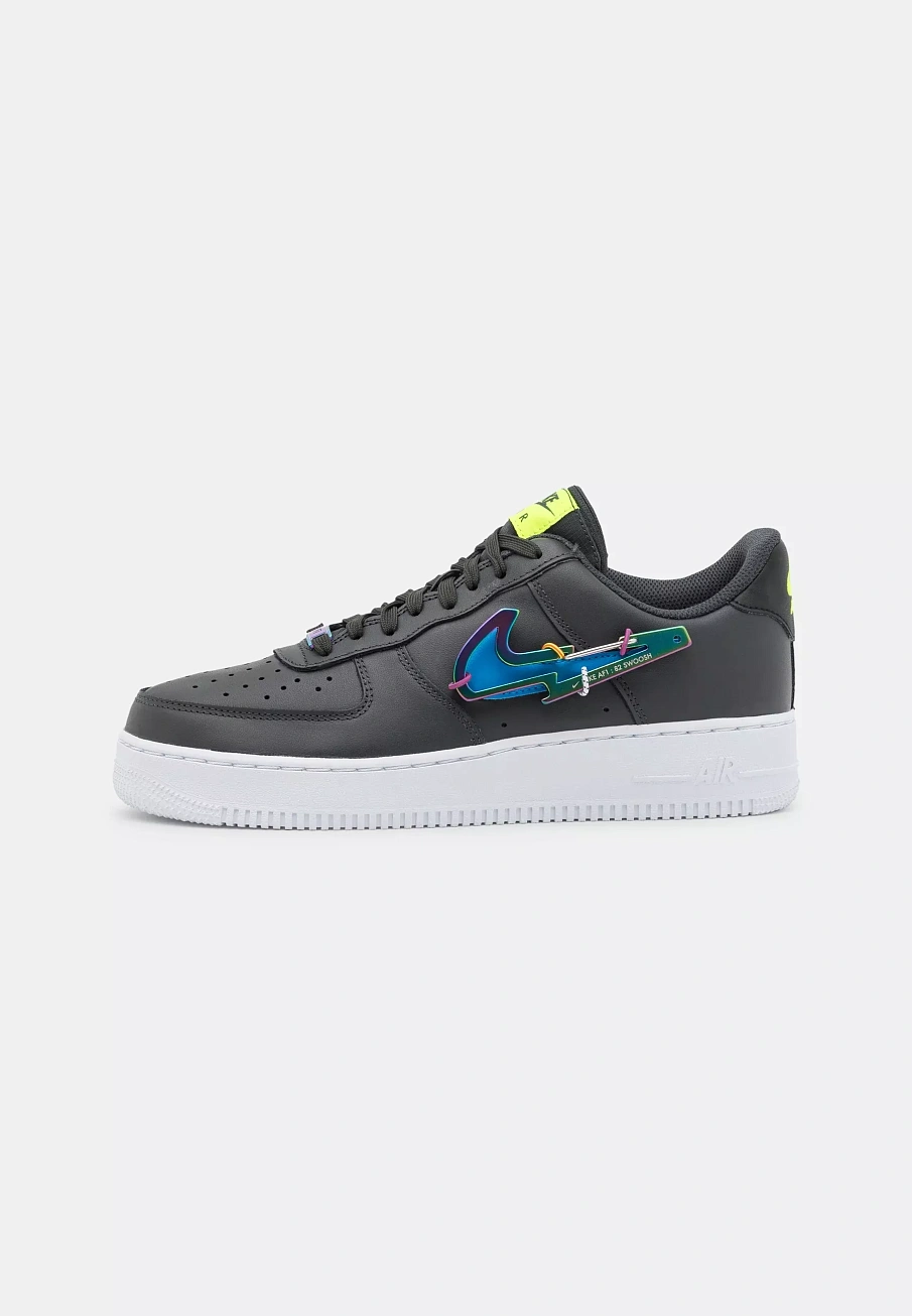Фото № 1 с приближением к товару «‎AIR FORCE 1 '07 PRM UNISEX»