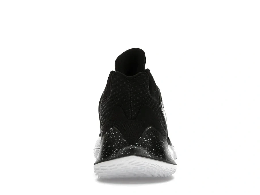 Фото № 4 с приближением к товару «‎Nike Kyrie Low 2 Black Metallic Silver»
