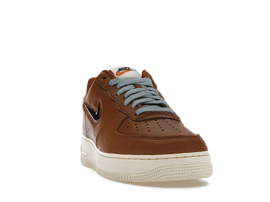 Фото № 2 с приближением к товару «‎Nike Air Force 1 Low 07 Premium Vintage Pecan»