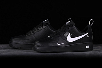 Фото № 1 с приближением к товару «‎Nike Air Force 1 07 LV8 Utility Black White»