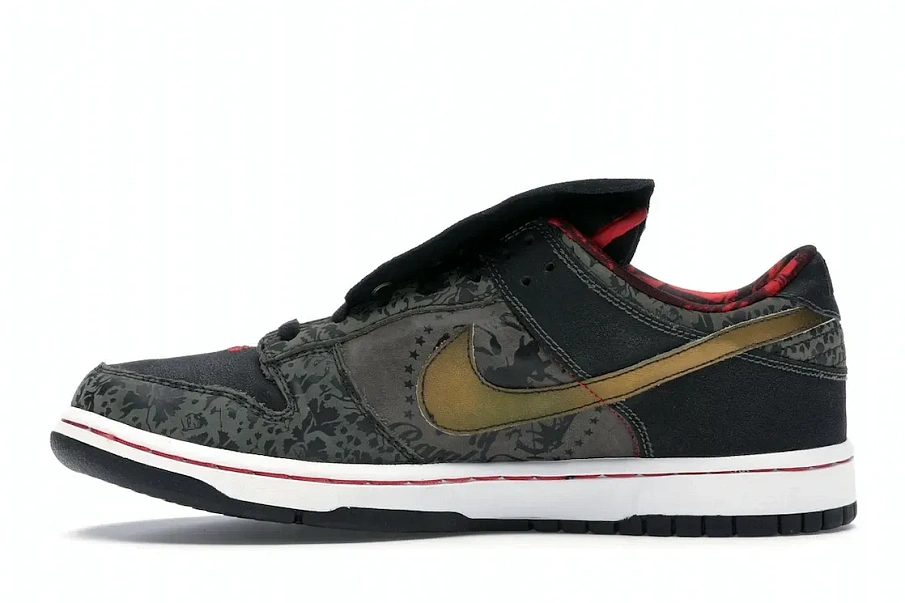 Фото № 3 с приближением к товару «‎Nike SB Dunk Low SBTG»