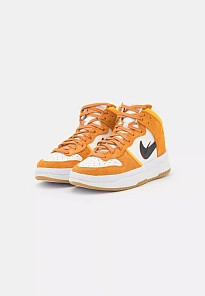 Фото № 2 с приближением к товару «‎DUNK HIGH UP»
