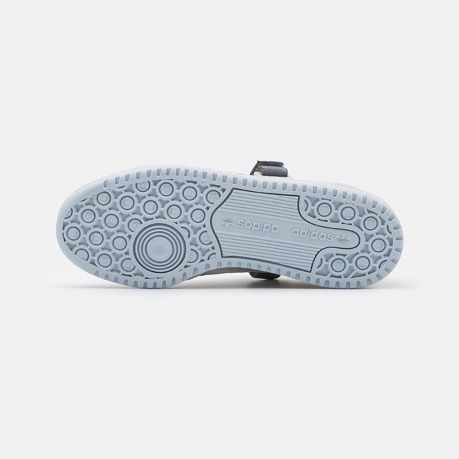 Фото № 5 с приближением к товару «‎Adidas Forum »