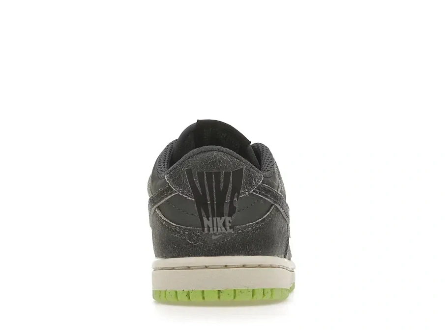 Фото № 4 с приближением к товару «‎Nike Dunk Low»
