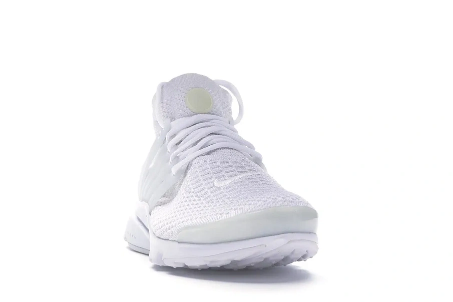 Фото № 3 с приближением к товару «‎Nike Air Presto Flyknit Ultra Triple White»