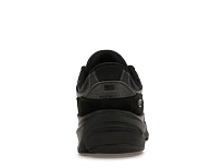 Фото № 4 с приближением к товару «‎New Balance 990v6»