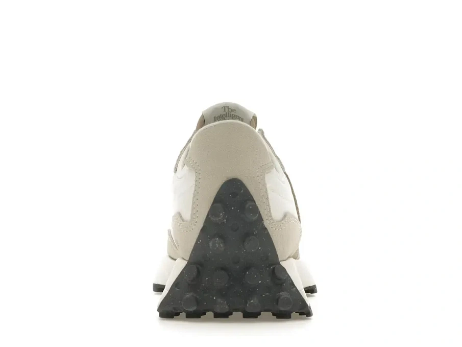 Фото № 4 с приближением к товару «‎New Balance 327»