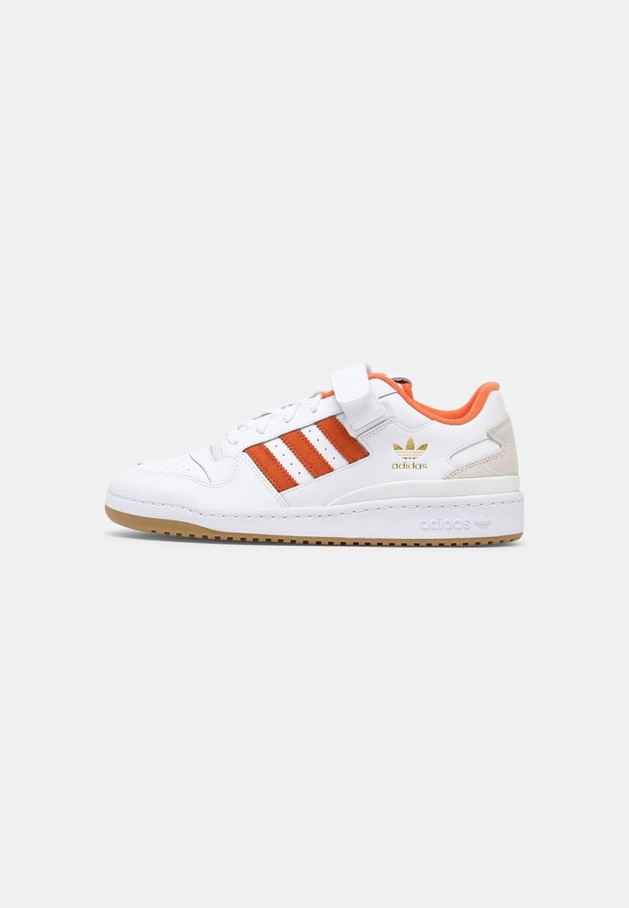 Фото № 1 с приближением к товару «‎Adidas Forum »