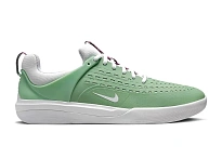 Фото № 1 с приближением к товару «‎Nike SB Nyjah 3 Enamel Green»