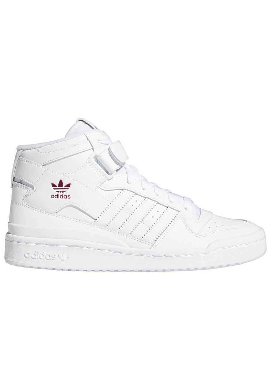 Фото № 1 с приближением к товару «‎Adidas Forum »
