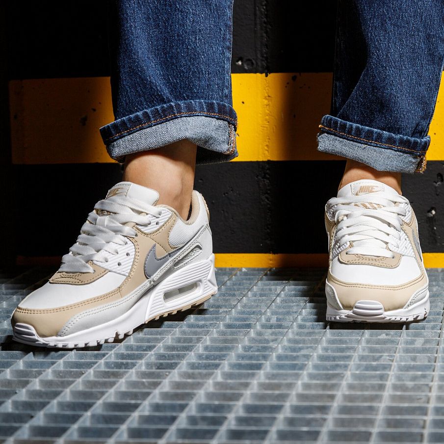 Фото № 3 с приближением к товару «‎Nike Air Max 90»
