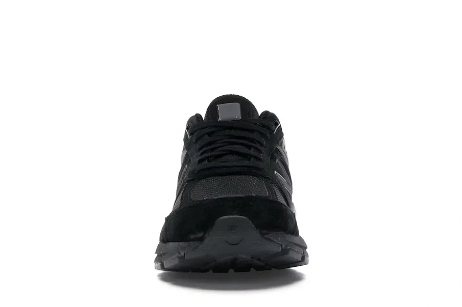 Фото № 2 с приближением к товару «‎New Balance 990v5»