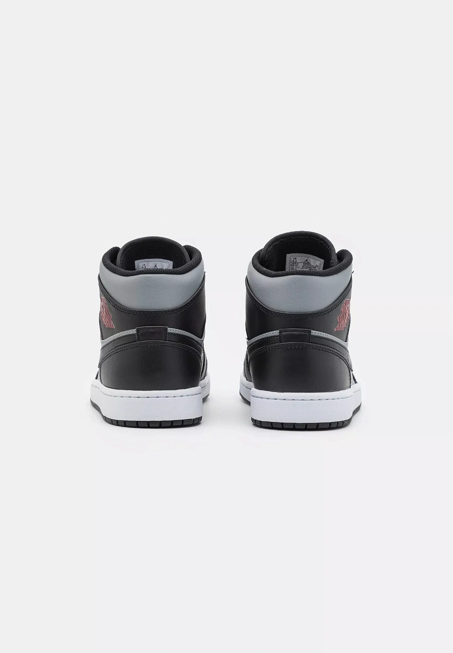 Фото № 2 с приближением к товару «‎AIR JORDAN 1 MID»