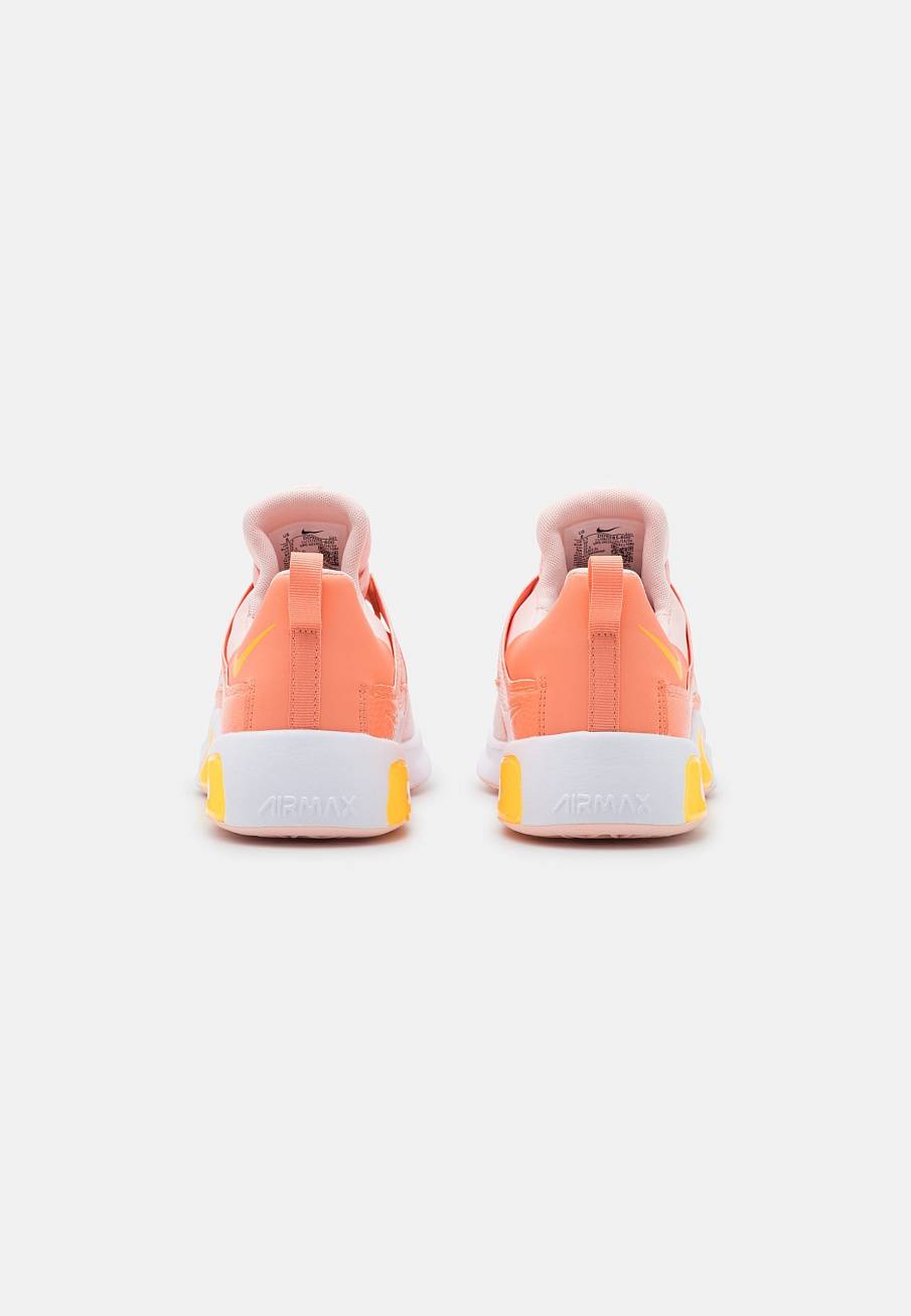 Фото № 3 с приближением к товару «‎Nike Air Max Bella TR 5»