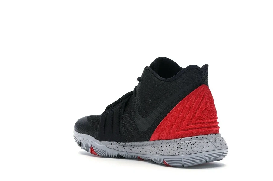 Фото № 6 с приближением к товару «‎Nike Kyrie 5 Bred »