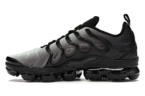 Фото № 3 с приближением к товару «‎Nike Air VaporMax Plus Neon»