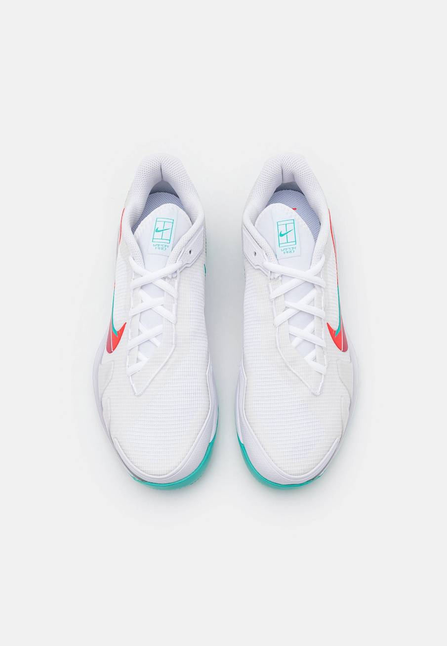 Фото № 4 с приближением к товару «‎Nikecourt Air Zoom Vapor Pro»