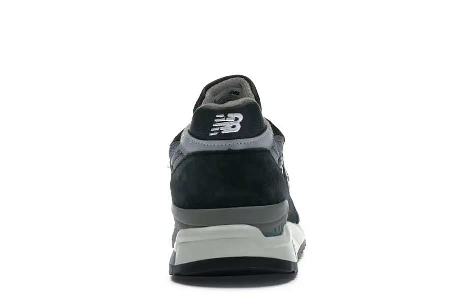 Фото № 4 с приближением к товару «‎New Balance 998»