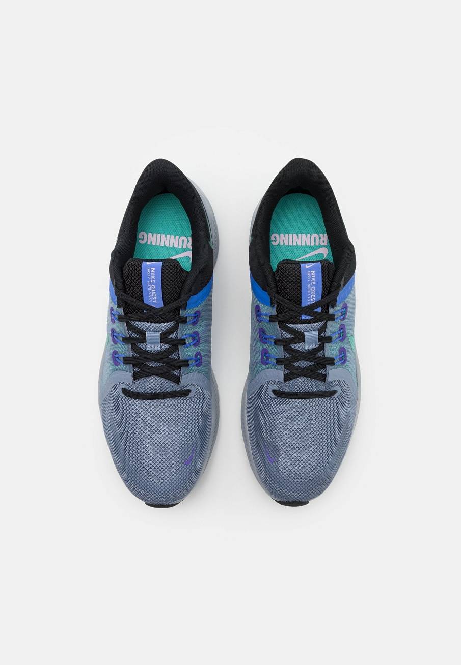 Фото № 4 с приближением к товару «‎Nike Quest 4»
