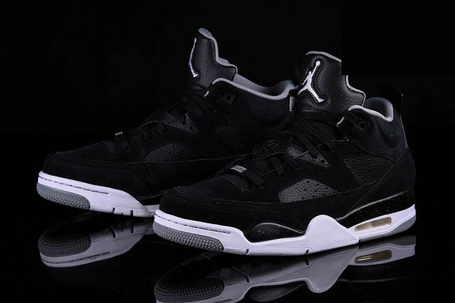 Фото № 3 с приближением к товару «‎Nike Air Jordan Son OF Oreo »