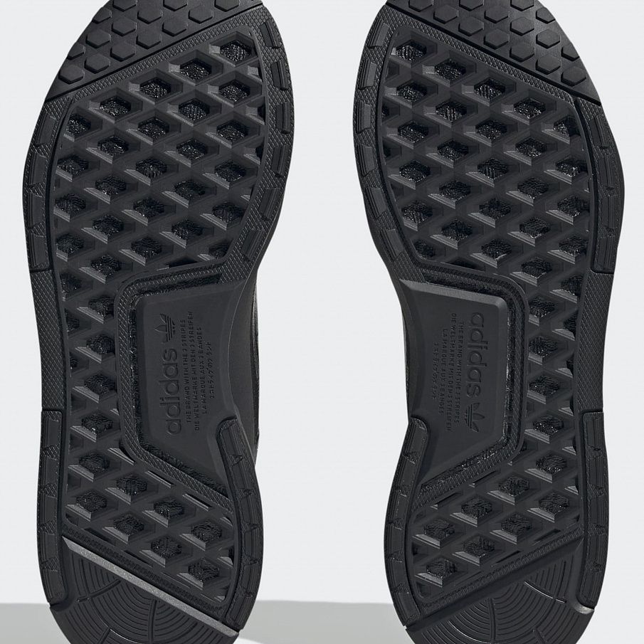 Фото № 3 с приближением к товару «‎Adidas V3 »
