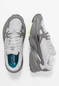Фото № 4 с приближением к товару «‎Adidas Falcon »