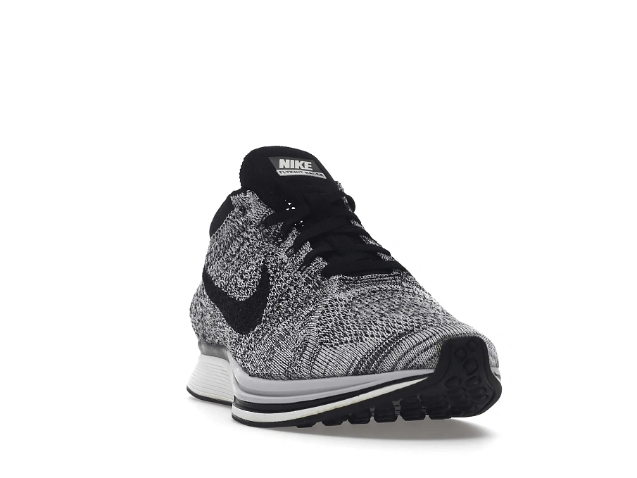 Фото № 2 с приближением к товару «‎Nike Flyknit Racer Oreo»
