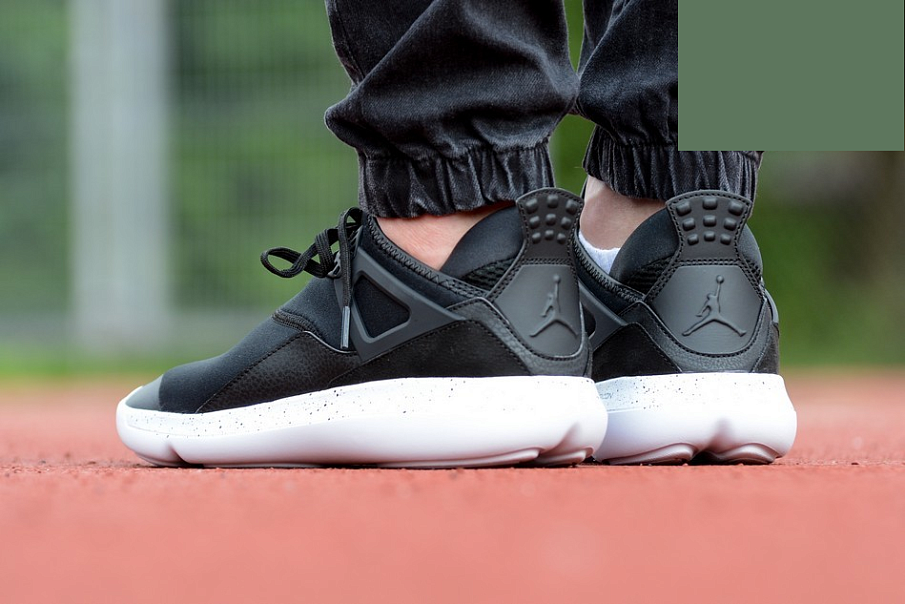 Фото № 2 с приближением к товару «‎Nike Air Jordan Fly ’89 Oreo »