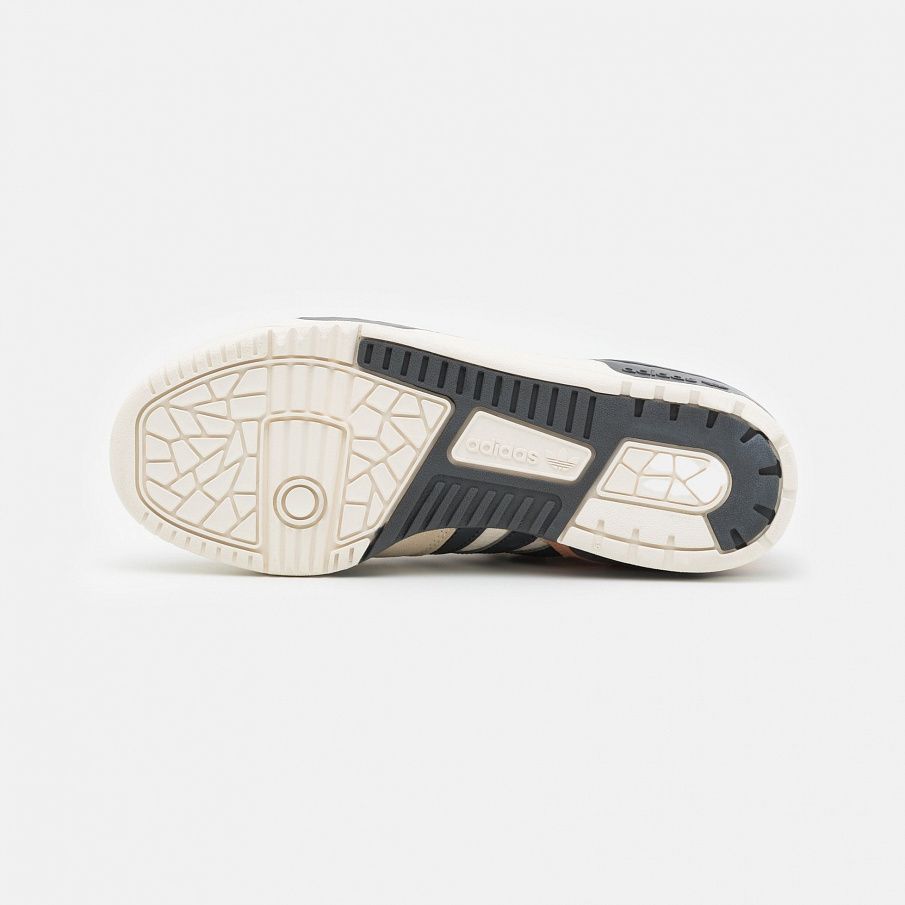 Фото № 5 с приближением к товару «‎Adidas Rivalry Premium »