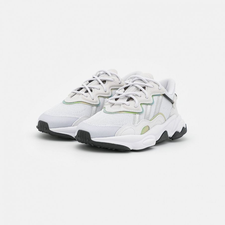 Фото № 3 с приближением к товару «‎Adidas Ozweego »