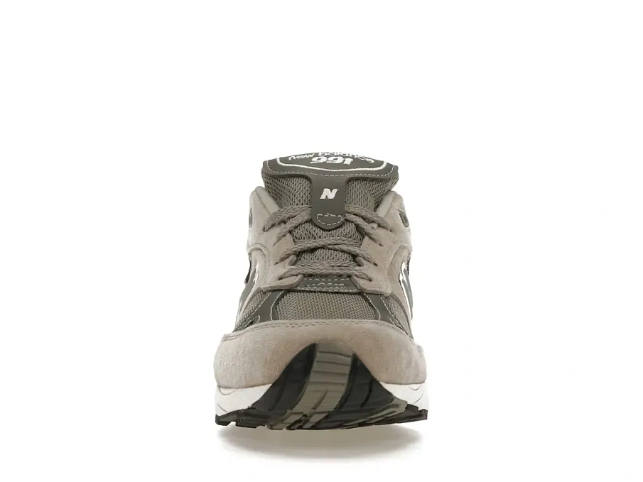 Фото № 2 с приближением к товару «‎New Balance 991»