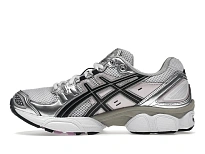 Фото № 3 с приближением к товару «‎ASICS Gel-Nimbus 9 White Black Light Pink »