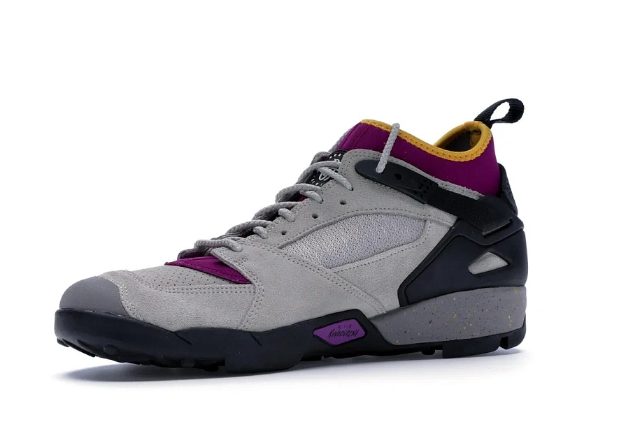 Фото № 3 с приближением к товару «‎Nike Air Revaderchi Granite Red Plum»