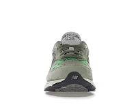 Фото № 2 с приближением к товару «‎New Balance 990v3»