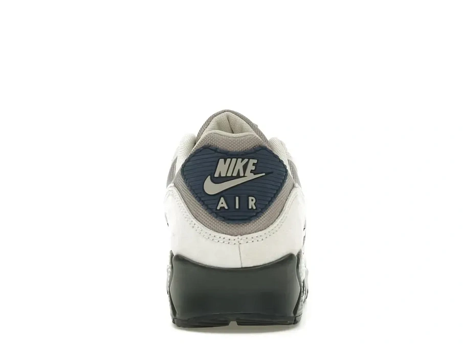 Фото № 4 с приближением к товару «‎Nike Air Max 90»