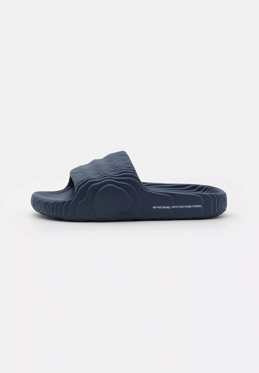 Фото № 1 с приближением к товару «‎ADILETTE 22 UNISEX»